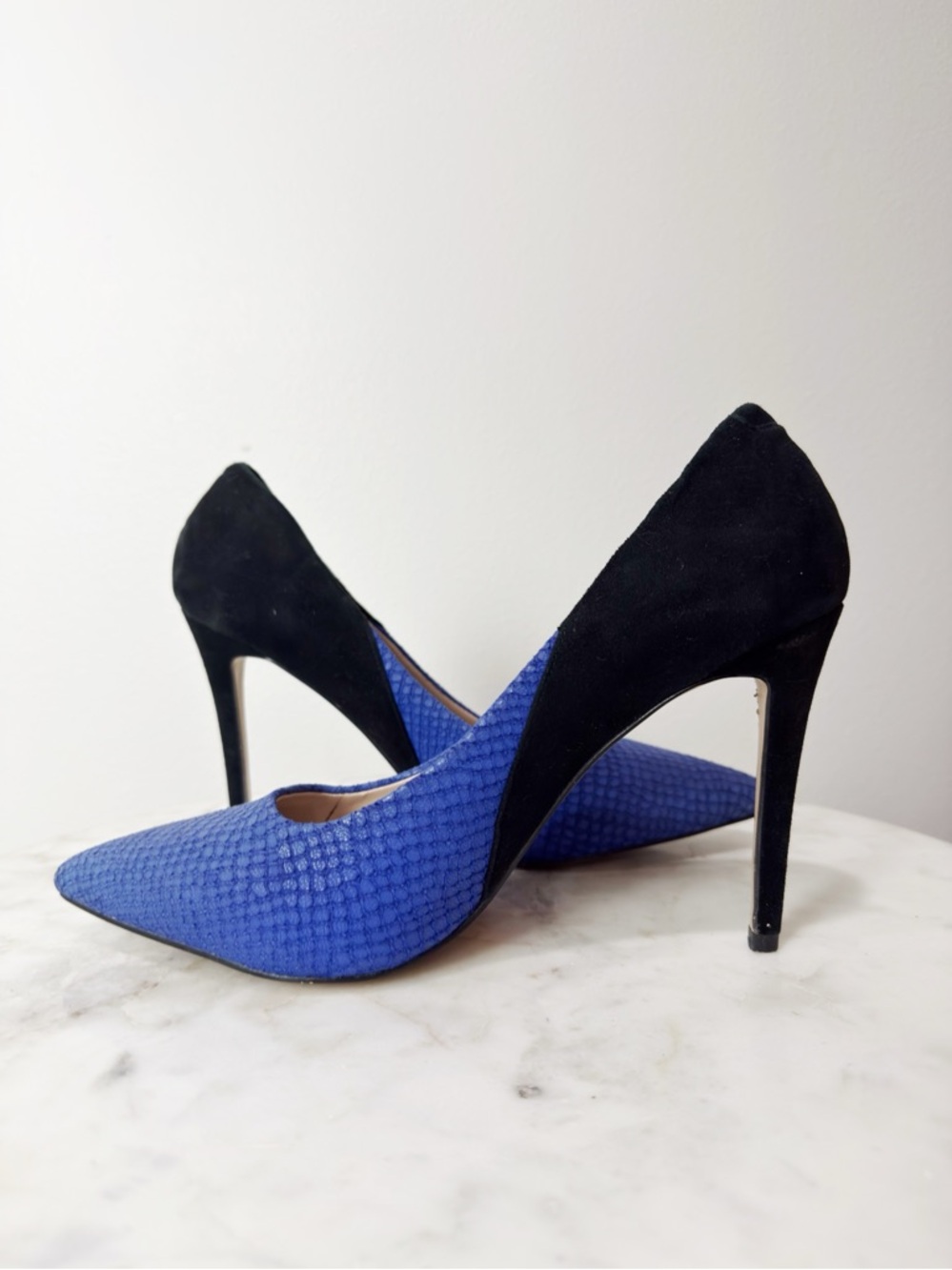 Carvela By Kurt Geiger Ashe Blue Black Suede Stiletto Heals Pumps Size 10.5